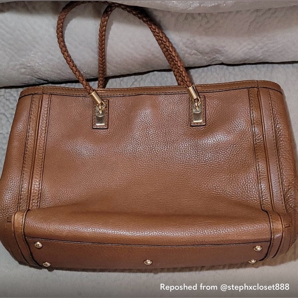 Authentic Gucci Bamboo Bella Tote - Picture 6 of 13